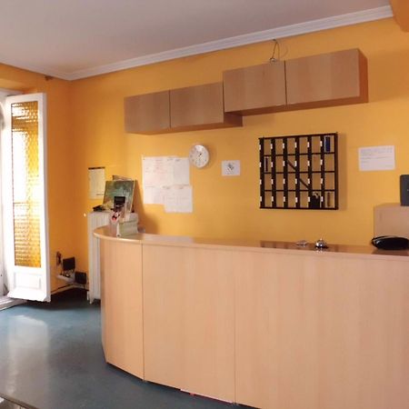 Hostal Lima Valladolid Exteriör bild