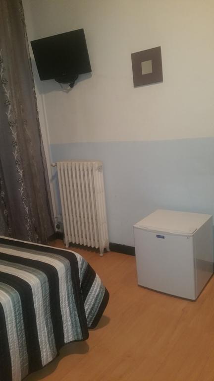Hostal Lima Valladolid Exteriör bild