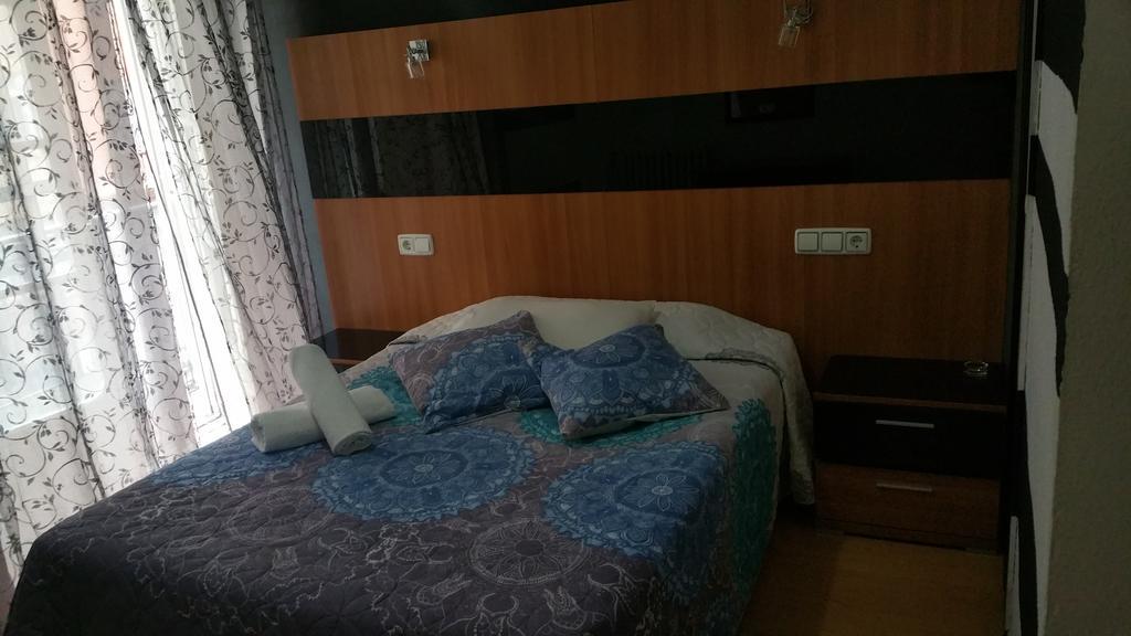 Hostal Lima Valladolid Exteriör bild